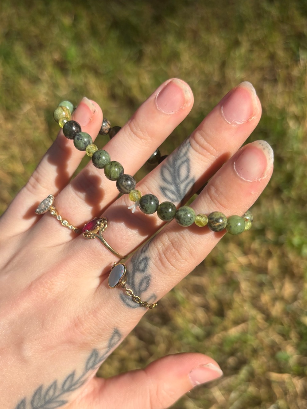 Chrysoprase and peridot beaded bracelet